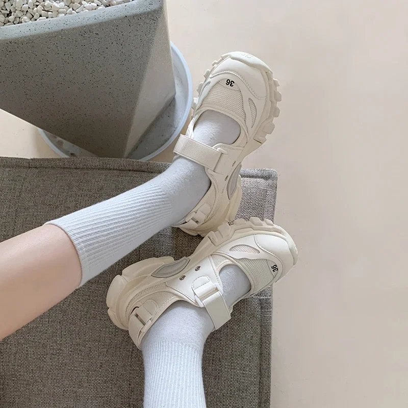 Outdoor Sport Outfit - النساء الصنادل الرياضية إسفين الجوف خارج