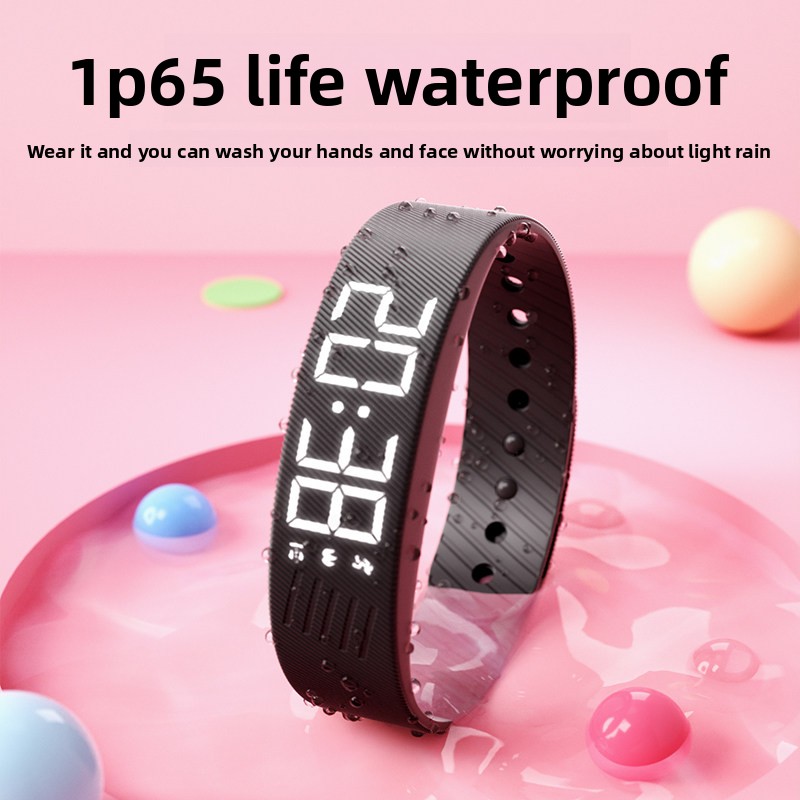 ساعة منبه رقمية LED مع سوار سي - مراجعة Outdoor Sport Watch وسعره